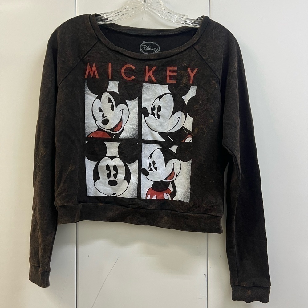 Excellent Condition Disney Mickey Mouse Long Sleeve Cartoon Graphic Sweatshirt